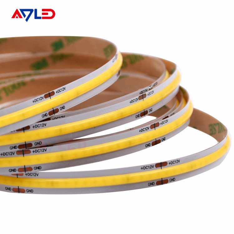 Yüksek verimlilikli 5m rulo-rulo PCB DC12V 24V Esnek COB Şerit Işığı 320LEDS ile 100Lm/W lekesiz parlaklık